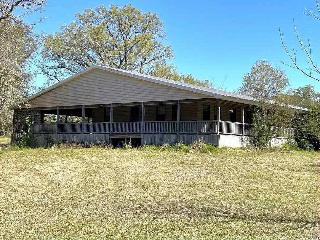 Beautiful 2-Bed, 2-Bath Home – Perfect for Comfort and Convenience